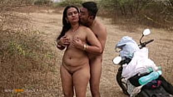 An Extremely Hot Outdoor Sex Experience With a Gorgeous Indian Bhabhi