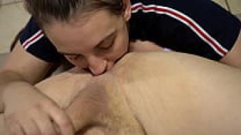 Fantastic! Before getting a facial, the ideal girl rubbed the guy!