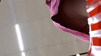 Voyeur Look Upskirt, a Brazilian girl