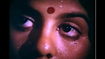 Uncensored version of Murli and Kuili by Kannil Etho Minnal of the song