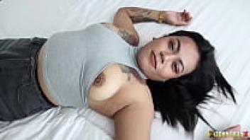 I Creampie, a chubby and lustful Thai MILF, JohnTronX