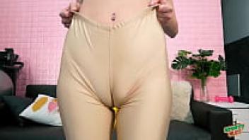 Fantastic Cameltoe Ass-Thigh Combo!