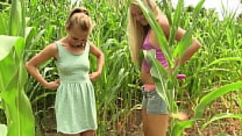 Teen Lesbo