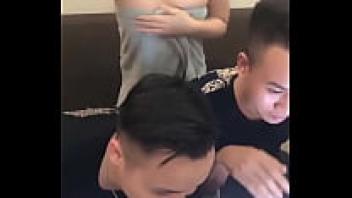 Viet live streme khoa is a hot girl.
