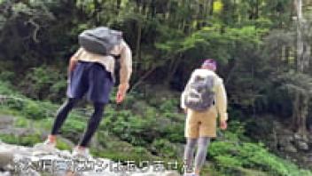 [G cup] [Gravure idol] A video of Gonzo at a large office rookie (20) campground with a dashing guy was leaked.