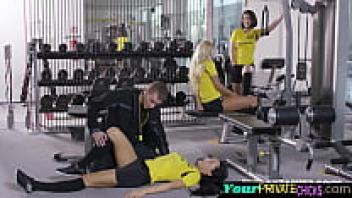 In the gym, sporty babes pussyloveed.