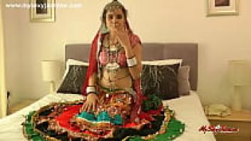Boobs for everyone from a gorgeous Indian babe