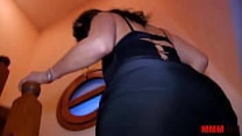 A crazy swinger couple loves a chubby Gipsy chick in their ass and pussy.