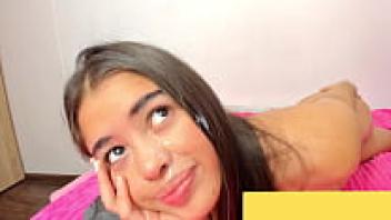 The Best Facial in the World, Stepsister Love Stepbro