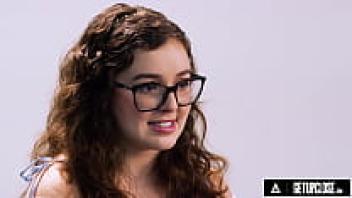 UP CLOSE: The Way Women Orgasm With Adorable Leana Lovings and Big Tits! FEMALE MASTURBATION ALONE! THE WHOLE SCENE