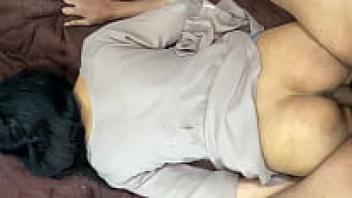 HAWAS KA SHIKAR BNA PG BOY WIDOW AUNTY