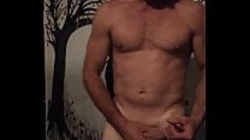 A gorgeous Southern girl sucking cock