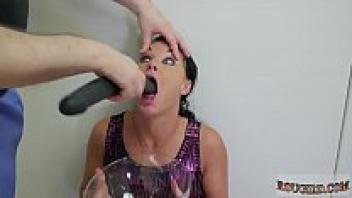 Talent Ho's huge tits and doctor bondage