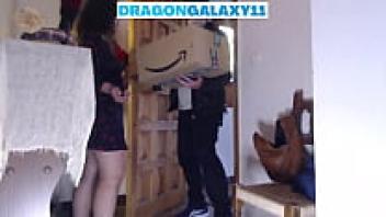 Delivery man blowjob by amateur