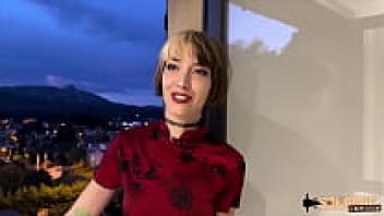 Oney, a stunning but mischievous girl, offers her ass two cocks.