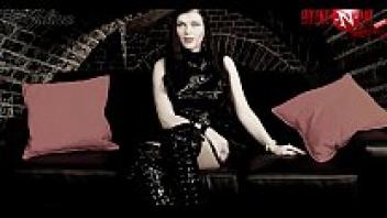 Experience report on BDSM: From the initial handcuffs to the chastity belt, our BDSM