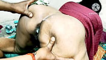 Indian Desi Mum is fucking the neighbour boy.