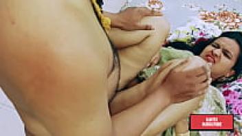 Desi Kavita Bhabhi is much in love with Devar Tatya.